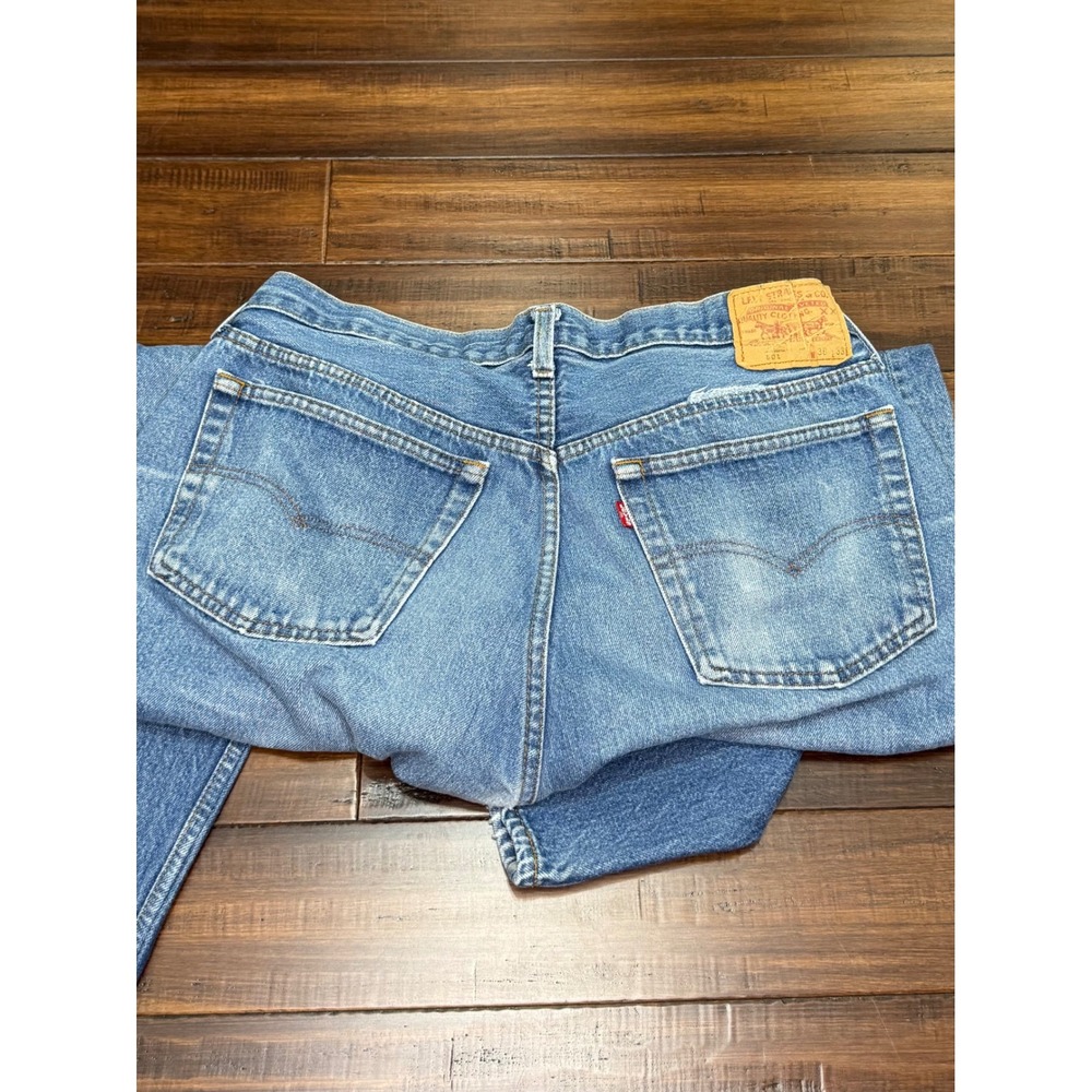 Levis 501 Original Fit Jeans Mens 38x33 Medium Wash Blue Denim Straight Leg